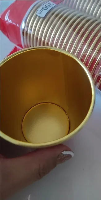 [Veo视频] 案例165：黄金纸杯